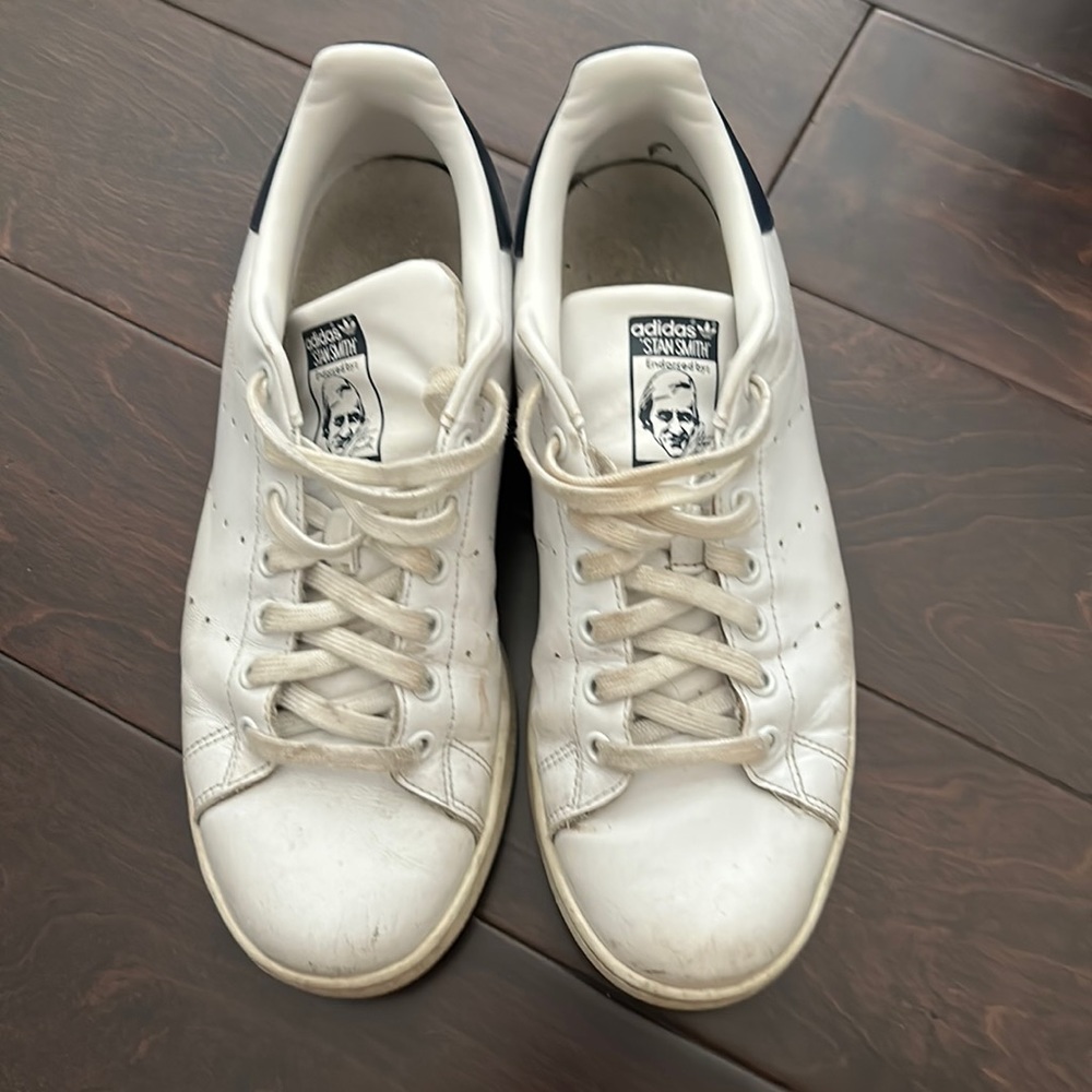 White classic Stan Smith’s in great shape. Mens size 9.  Smoke and pet free home
